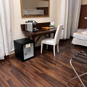 hotel-moderno-piombino-57025.it-tuscanyhotel.com/